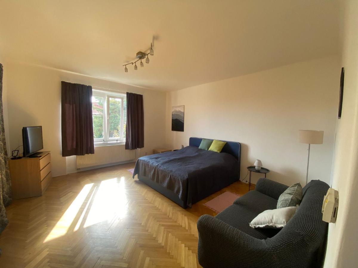 Vila Malvazinky Praha Eksteriør bilde